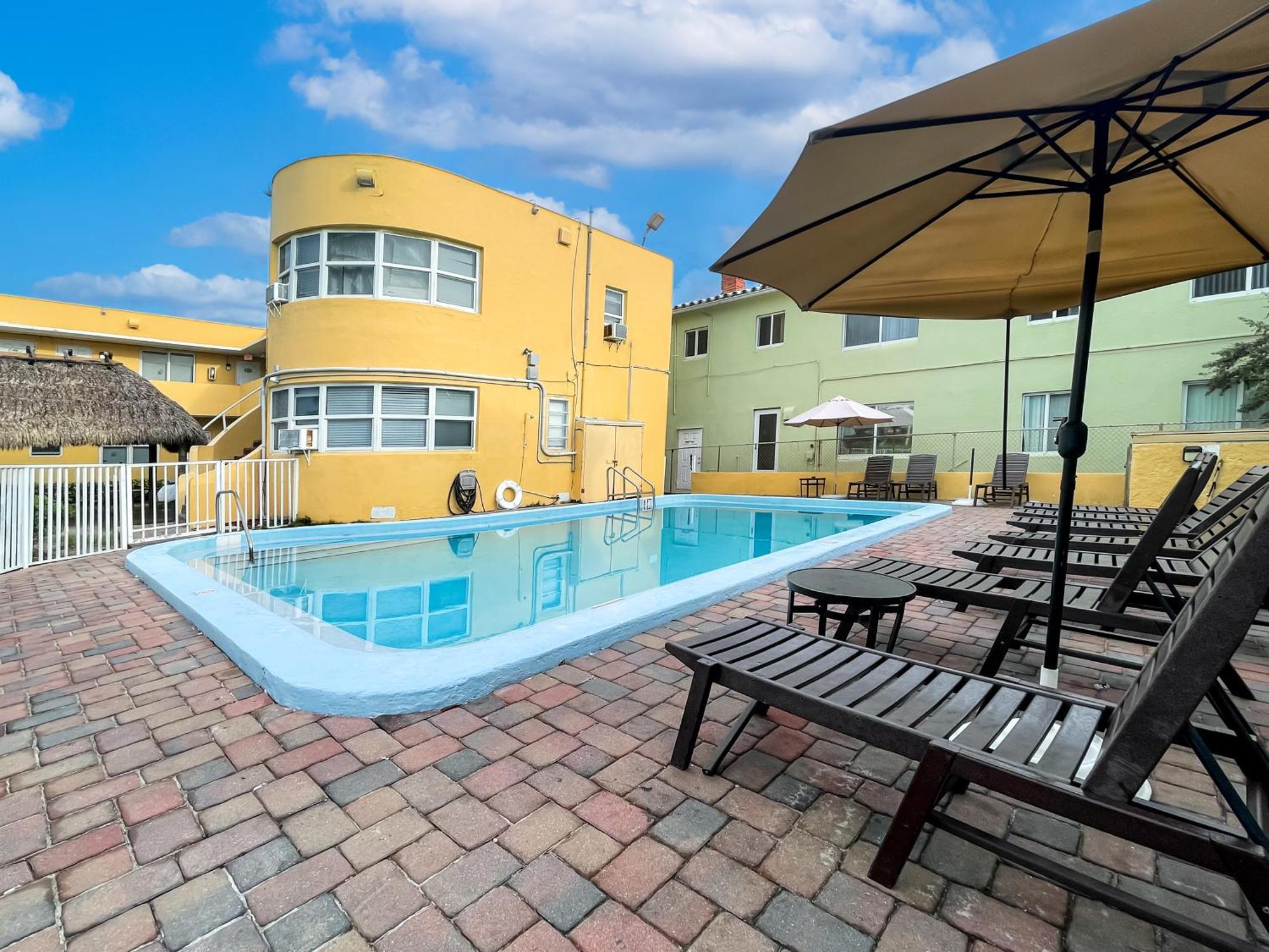 The Oasis Hotel Hollywood Bagian luar foto